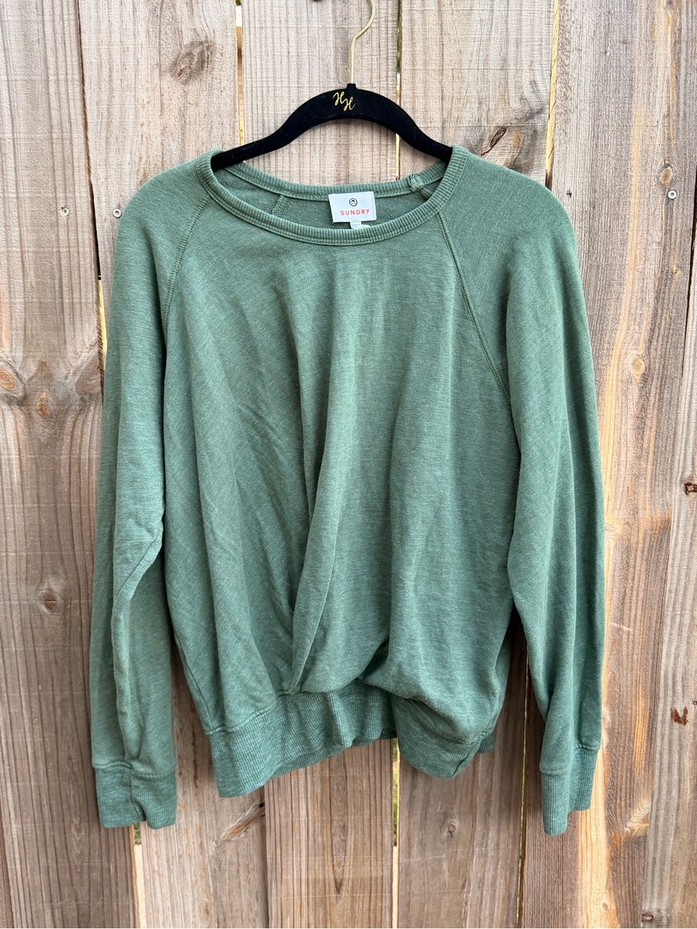 Sundry Twist-Front Sweatshirt Size 2 (medium)